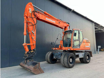 Excavadora de ruedas DOOSAN DX170W