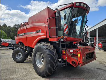 Cosechadora de granos CASE IH