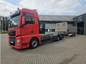 Camión portacontenedore/ Intercambiable MAN TGX 26.500