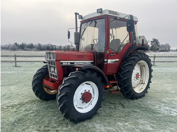 Tractor CASE IH XL