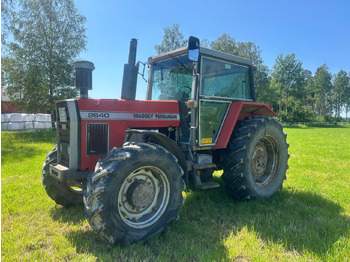 Tractor MASSEY FERGUSON 2600 series