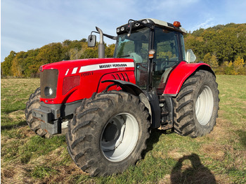 Tractor MASSEY FERGUSON