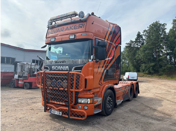 Camión SCANIA R 560