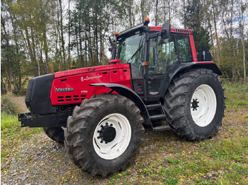 Tractor VALTRA 8000
