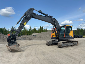 Excavadora VOLVO ECR235EL