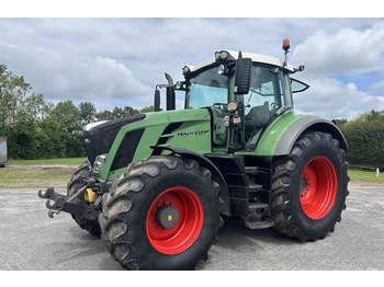 Tractor FENDT 828 Vario