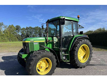 Tractor JOHN DEERE 6210
