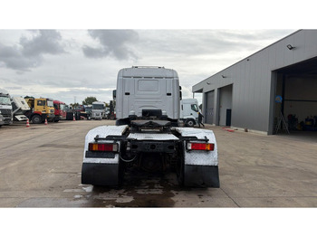 Leasing de Scania R164-480 (RETARDER / BOITE MANUELLE / MANUAL GEARBOX / STEEL SUSP. / LAMES / V8) Scania R164-480 (RETARDER / BOITE MANUELLE / MANUAL GEARBOX / STEEL SUSP. / LAMES / V8): foto 5 Leasing de Scania R164-480 (RETARDER / BOITE MANUELLE / MANUAL GEARBOX / STEEL SUSP. / LAMES / V8) Scania R164-480 (RETARDER / BOITE MANUELLE / MANUAL GEARBOX / STEEL SUSP. / LAMES / V8): foto 5