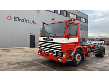 Camión chasis SCANIA 82