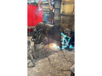 Cazo para excavadora JCB