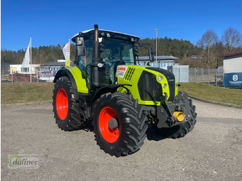 Tractor CLAAS Arion 550