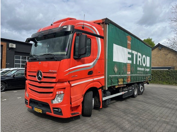 Camión lona MERCEDES-BENZ Actros 2642