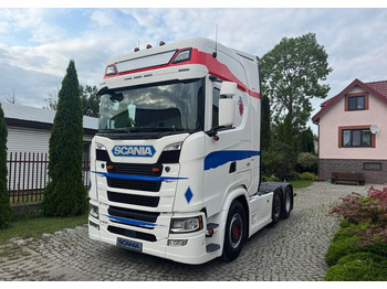 Cabeza tractora SCANIA S 450