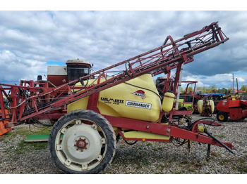Pulverizador arrastrado HARDI