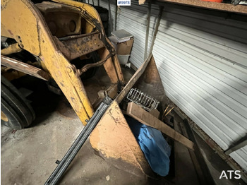 Tractor Backhoe loader- MASSEY-FERGUSON 203: foto 3