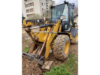 Cargadora de ruedas CATERPILLAR 908M