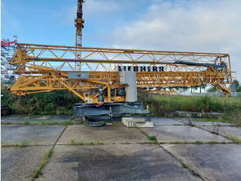 Grúa automontante LIEBHERR