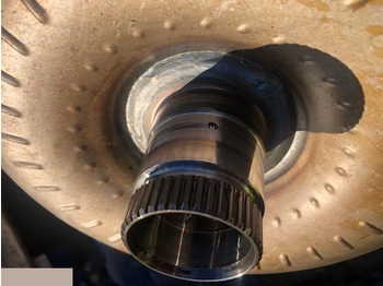 Transmisión para Maquinaria agrícola Claas Targo Sprzęgło Hydrokinetyczne Konwenter Clark Hurth: foto 2 Transmisión para Maquinaria agrícola Claas Targo Sprzęgło Hydrokinetyczne Konwenter Clark Hurth: foto 2