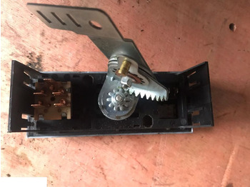 Calefacción/ Ventilación para Maquinaria agrícola potencjometr ogrzewania claas , AURORA CCM 335-532-0205: foto 3
