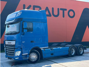 Camión chasis DAF XF 530