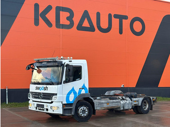 Camión chasis MERCEDES-BENZ Atego 1528