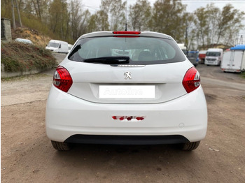 Hatchback Peugeot 208: foto 4