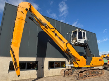 Manipulador de materiales SENNEBOGEN