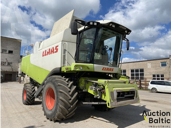 Cosechadora de granos CLAAS Lexion 570