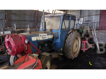 Tractor FORD