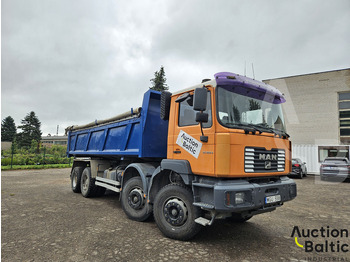 Camión volquete MAN