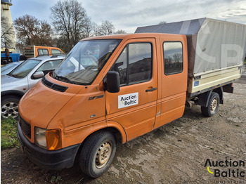 Furgoneta con caja de lona VOLKSWAGEN