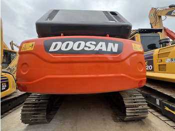 Excavadora de cadenas DOOSAN DX300 LC-7: foto 2