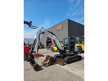 Miniexcavadora BOBCAT E55