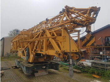 Grúa torre LIEBHERR