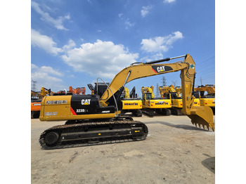 Excavadora CATERPILLAR 323D2L