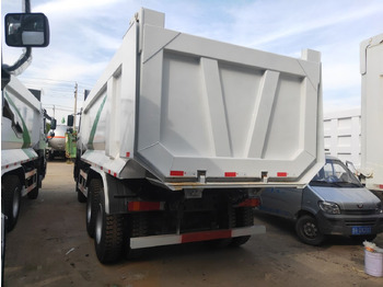 Camión volquete Sinotruk HOWO 6*4 Dump truck: foto 3