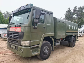 Camión cisterna SINOTRUK HOWO