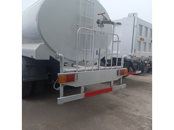 Vehículo municipal Sinotruk HOWO 375 6*4 Sprinkler: foto 2 Vehículo municipal Sinotruk HOWO 375 6*4 Sprinkler: foto 2