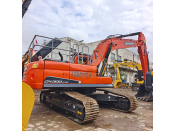 Excavadora de cadenas DOOSAN DX300LC-9C