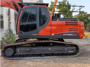 Excavadora de cadenas DOOSAN DX225LC-9C