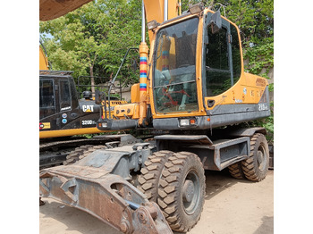 Excavadora de ruedas HYUNDAI