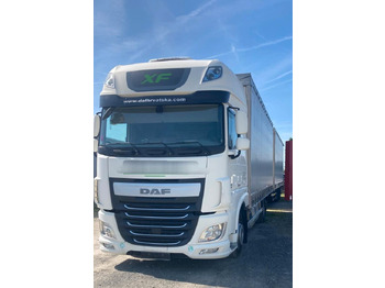 Camión lona DAF XF 460