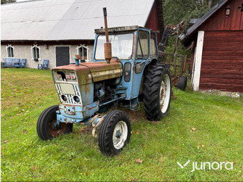 Tractor FORD