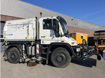 Barredora vial UNIMOG U400