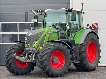Tractor FENDT 724 Vario