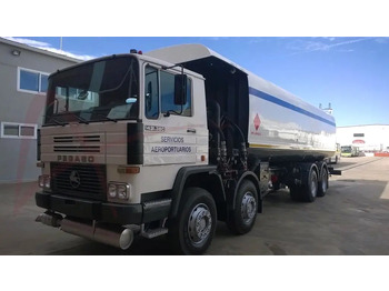 Camión cisterna