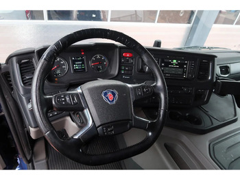 Cabeza tractora Scania P500 6x2/ FULL AIR/ HYDRAULIC/ LEATHER/ 2.950 WB/ DIFF LOCK/ SLIDE DISH: foto 2