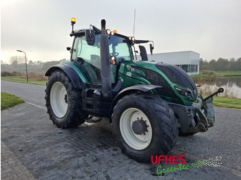 Tractor VALTRA T194