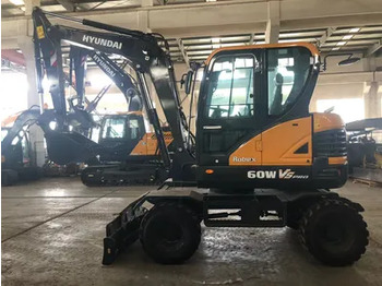Excavadora de ruedas HYUNDAI