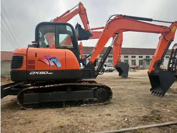 Excavadora de cadenas DOOSAN DH55